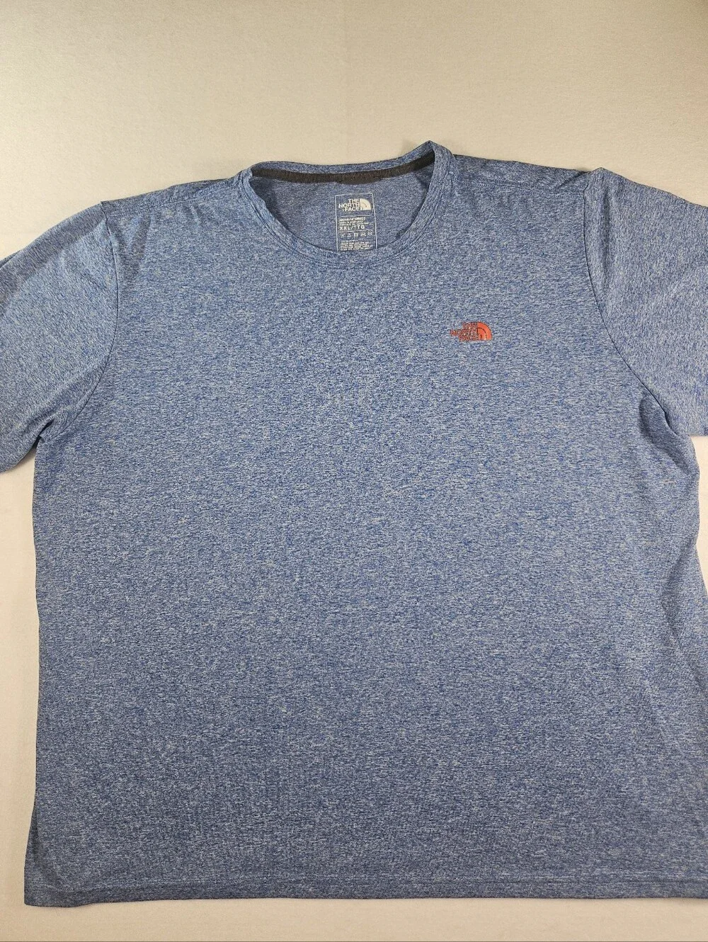 North Face Heathered Light Blue T- Shirt with Bright Red/Orange Logo Men's XXL